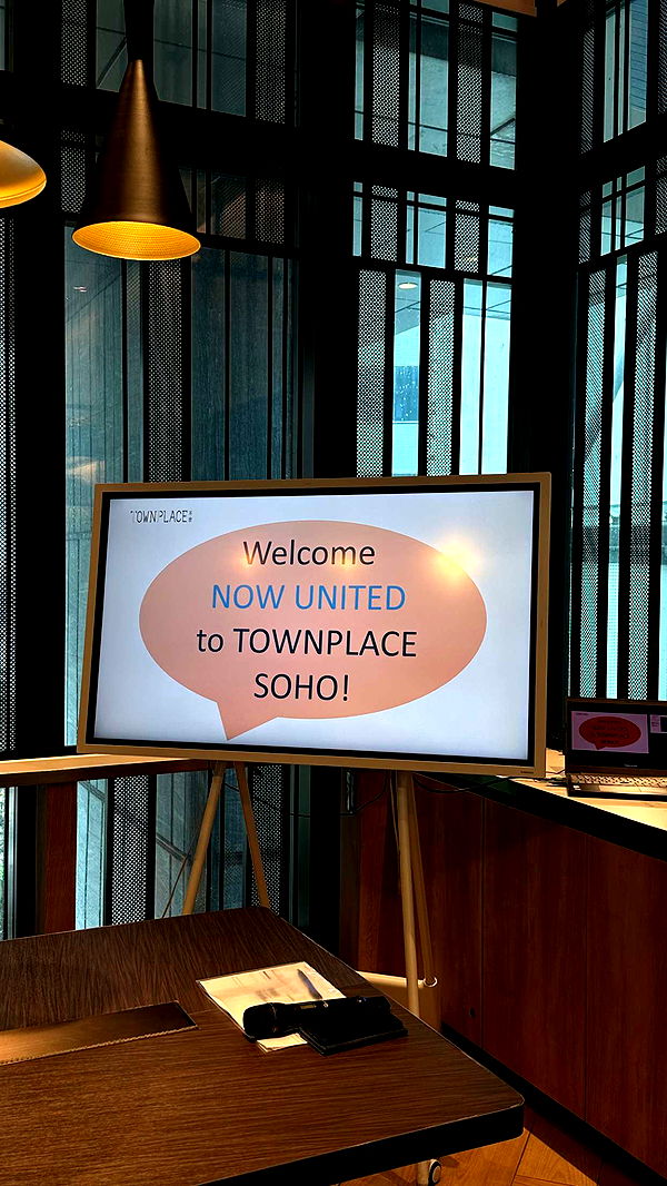 jaynagirl image ~ Altpins