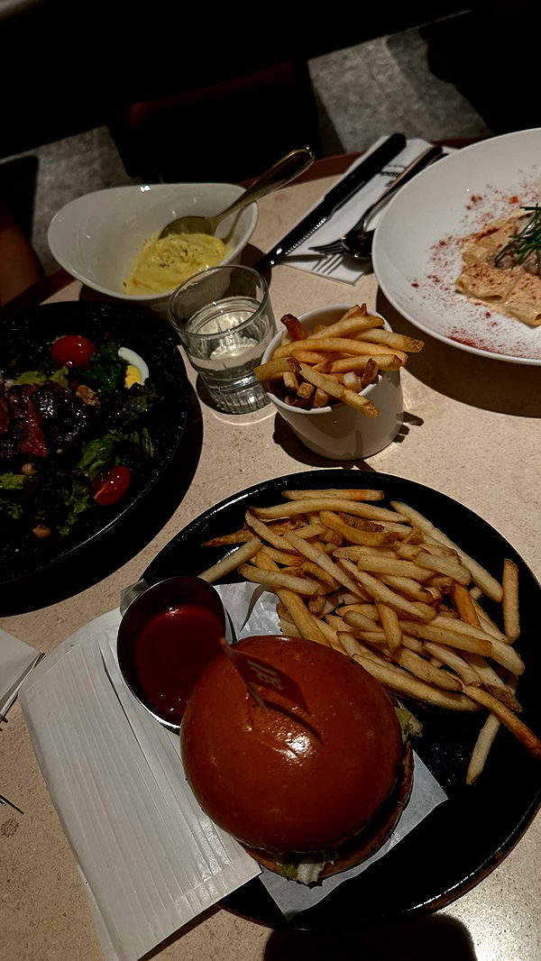 jaynagirl image ~ Altpins