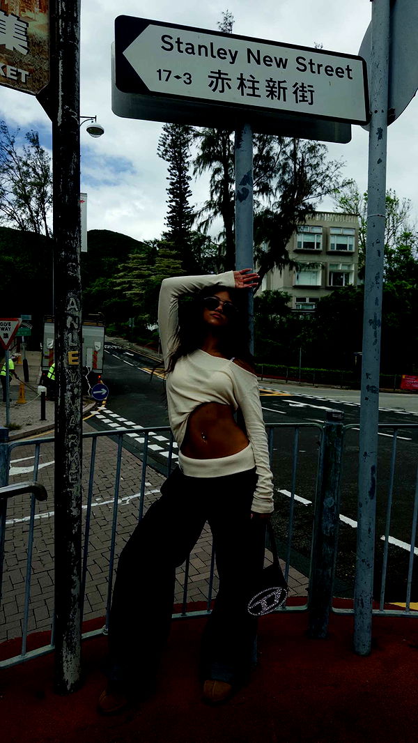 jaynagirl image ~ Altpins