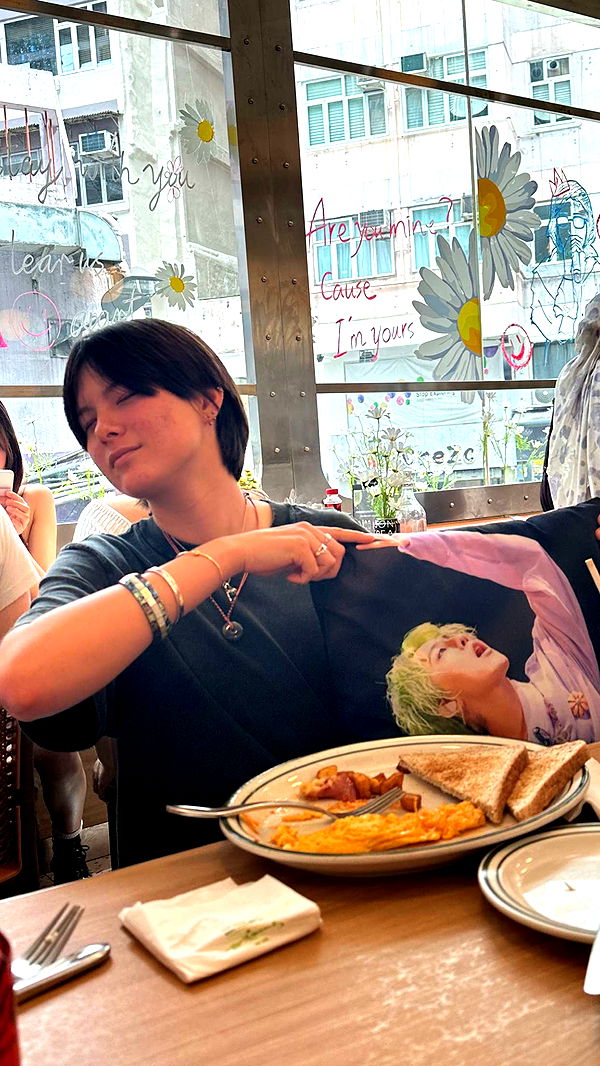 jaynagirl image ~ Altpins