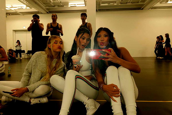 jaynagirl image ~ Altpins