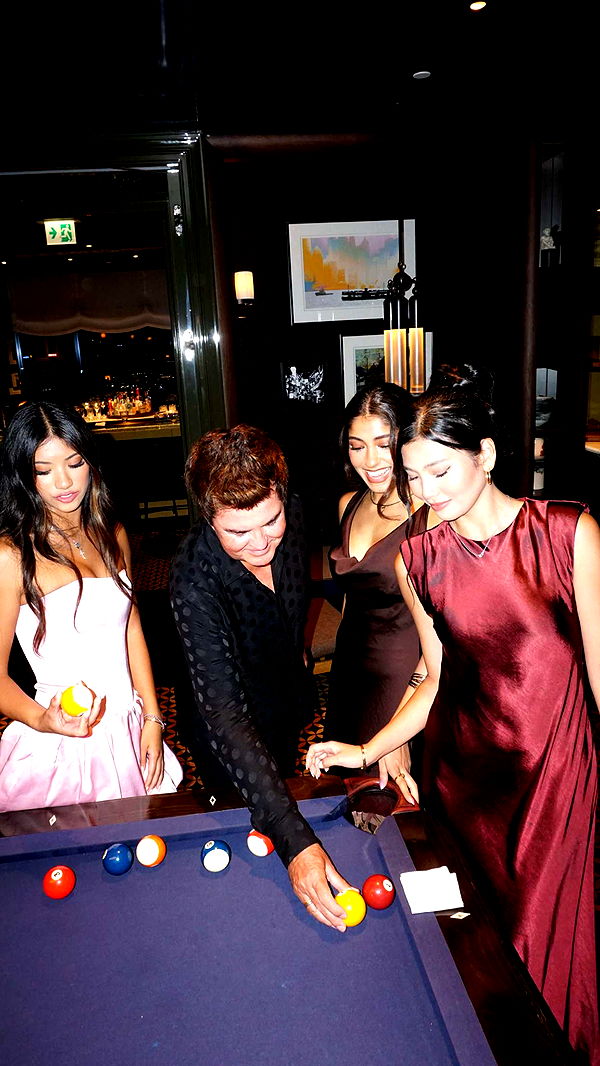 jaynagirl image ~ Altpins