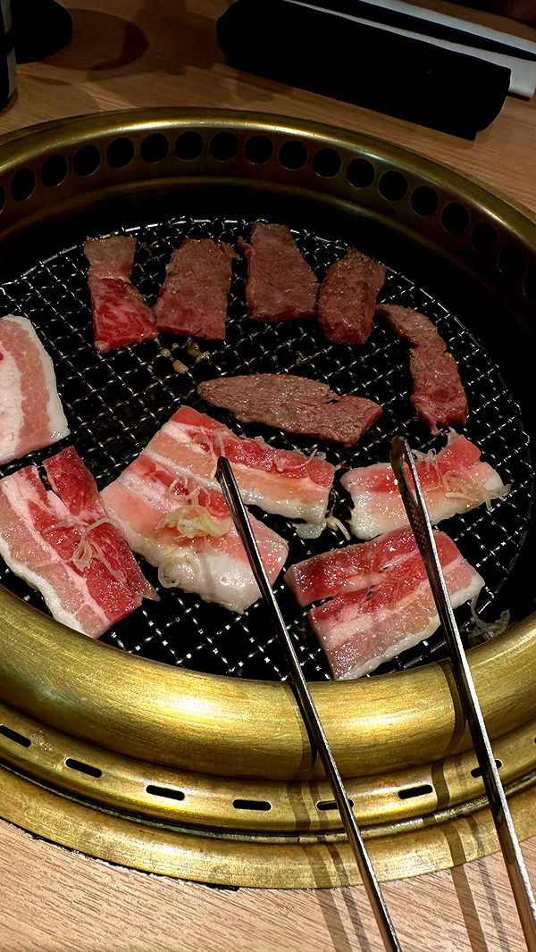 jaynagirl image ~ Altpins