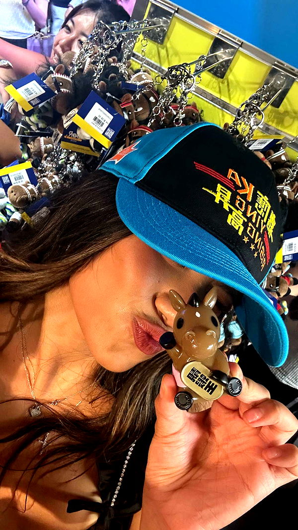 jaynagirl image ~ Altpins