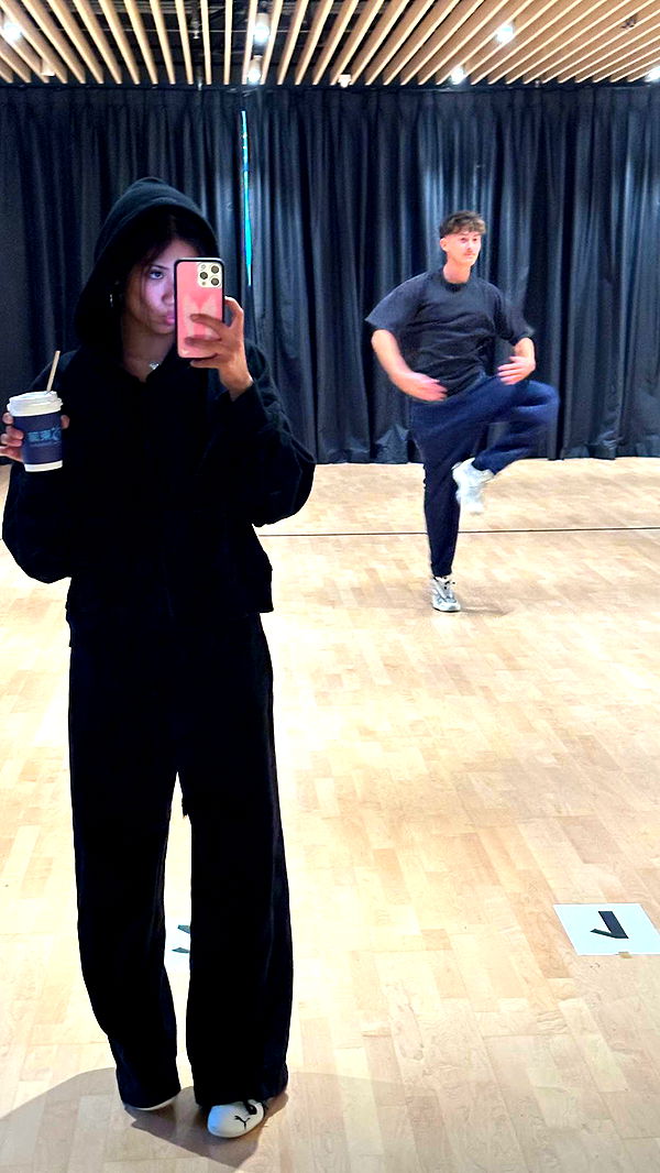 jaynagirl image ~ Altpins