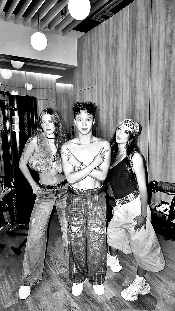 jaynagirl image ~ Altpins