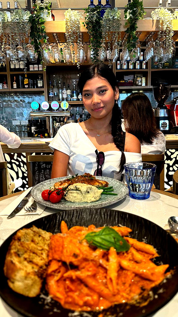 jaynagirl image ~ Altpins