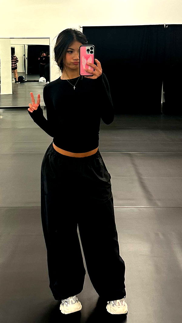 jaynagirl image ~ Altpins