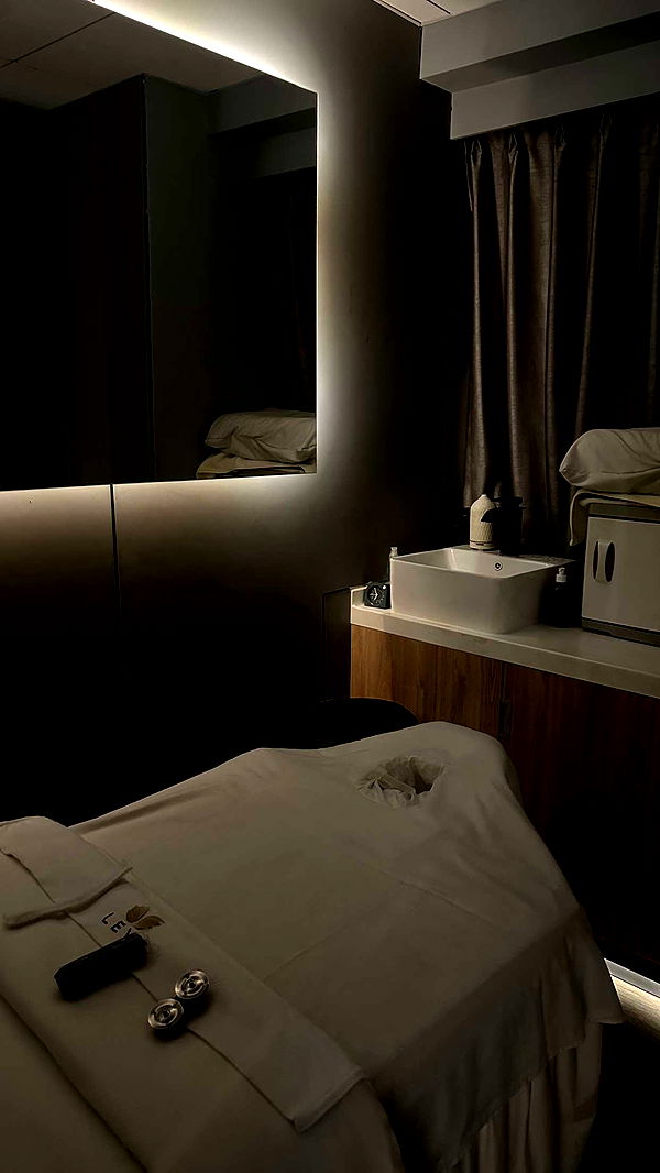 jaynagirl image ~ Altpins