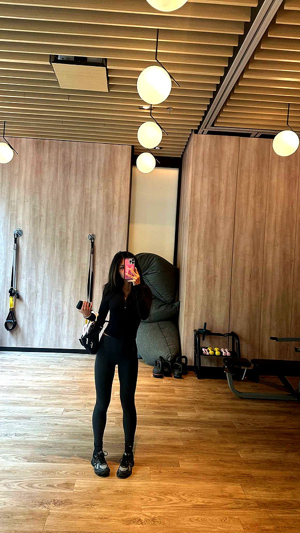 jaynagirl image ~ Altpins