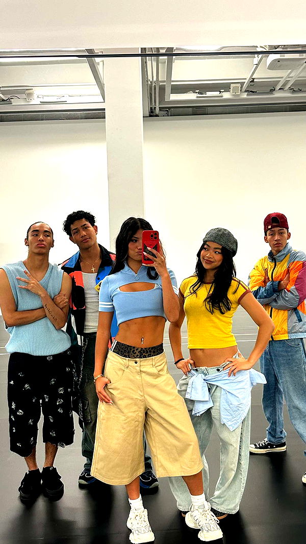 jaynagirl image ~ Altpins