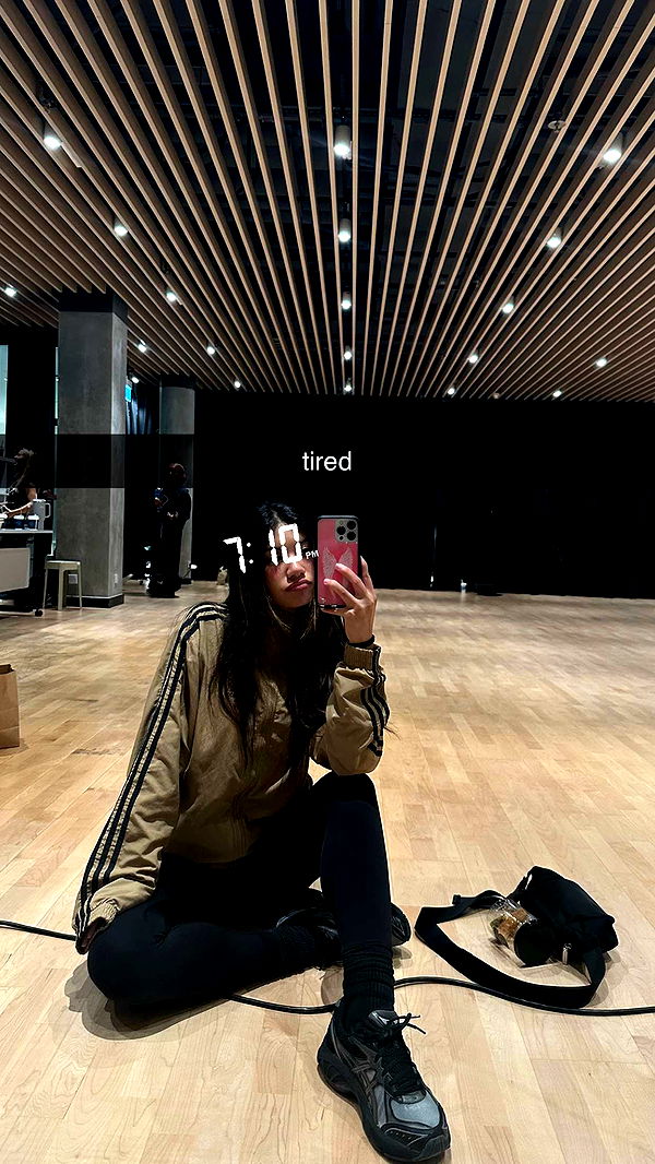 jaynagirl image ~ Altpins