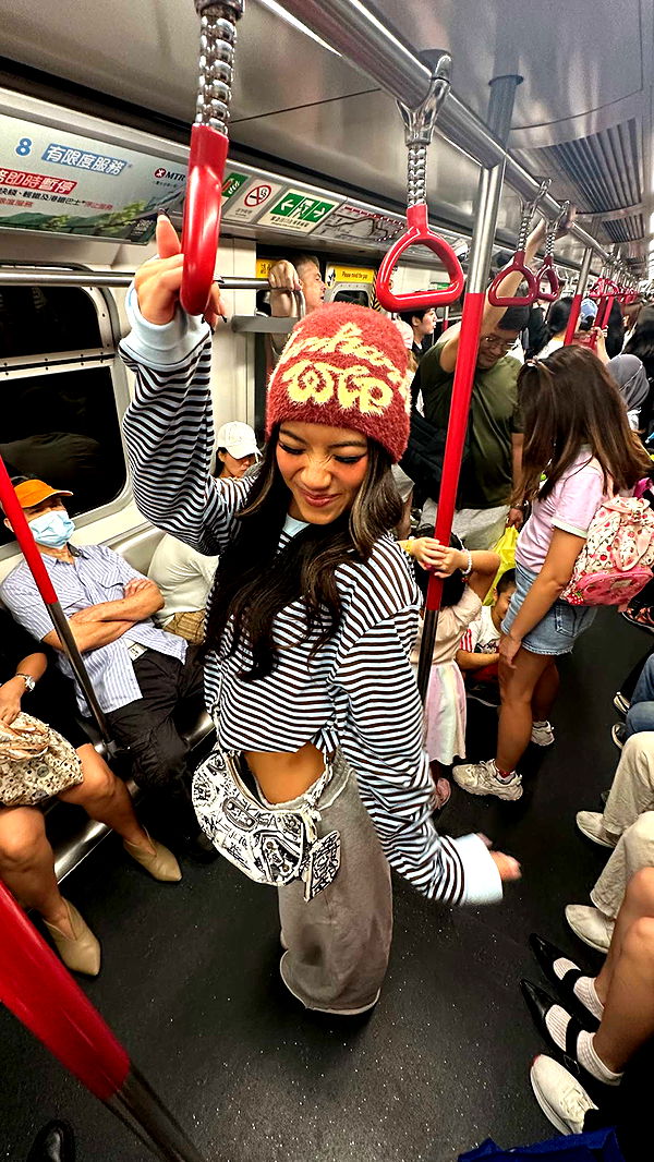 jaynagirl image ~ Altpins