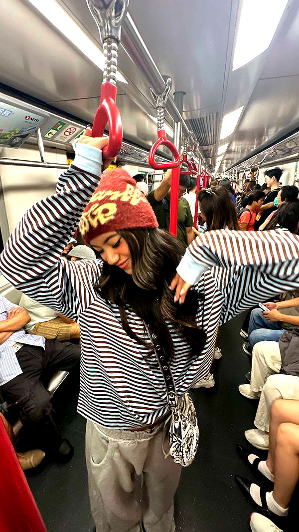 jaynagirl image ~ Altpins