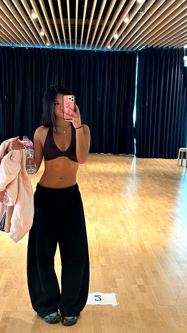 jaynagirl image ~ Altpins