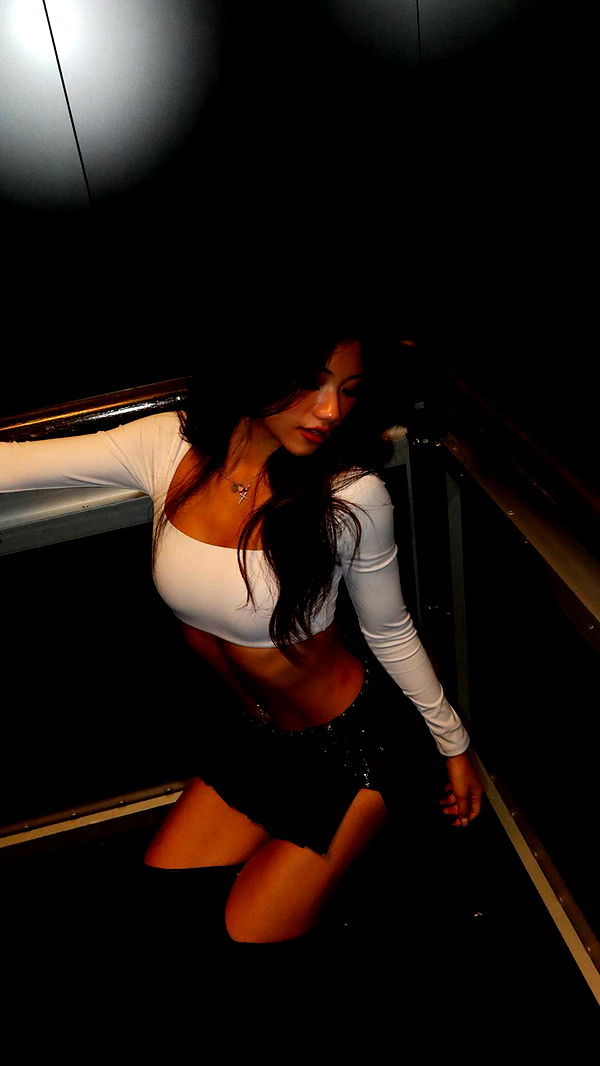 jaynagirl image ~ Altpins