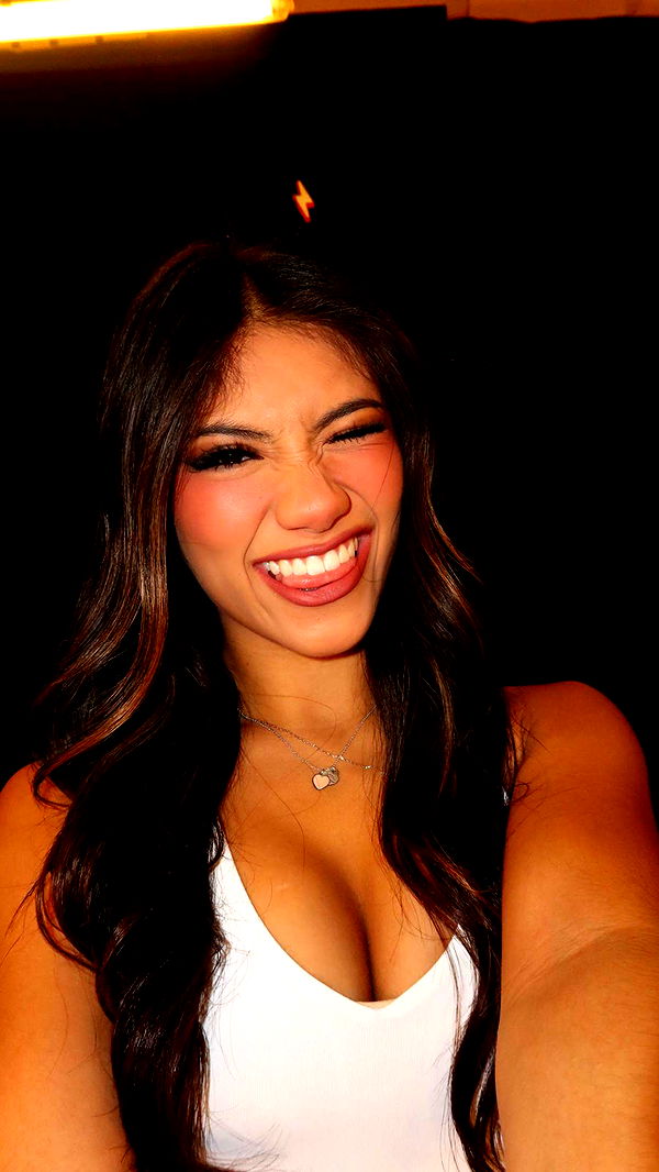 jaynagirl image ~ Altpins