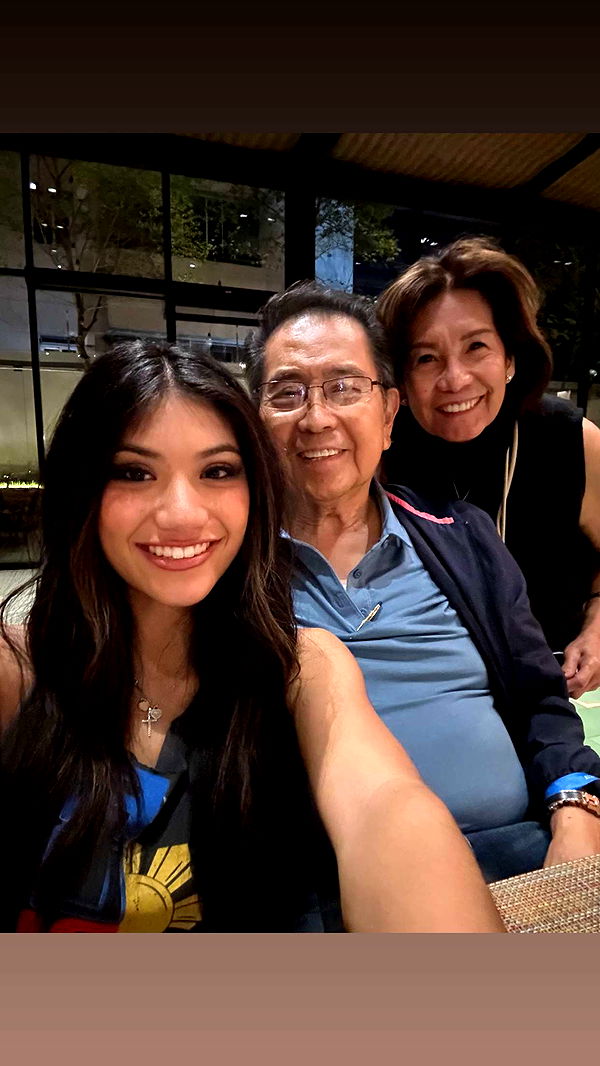 jaynagirl image ~ Altpins