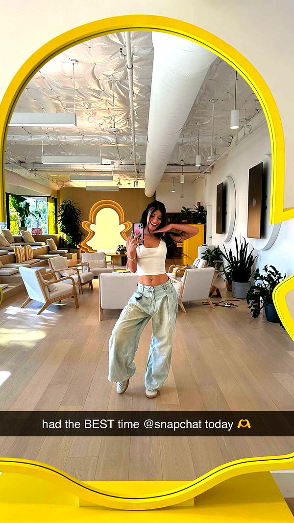 jaynagirl image ~ Altpins