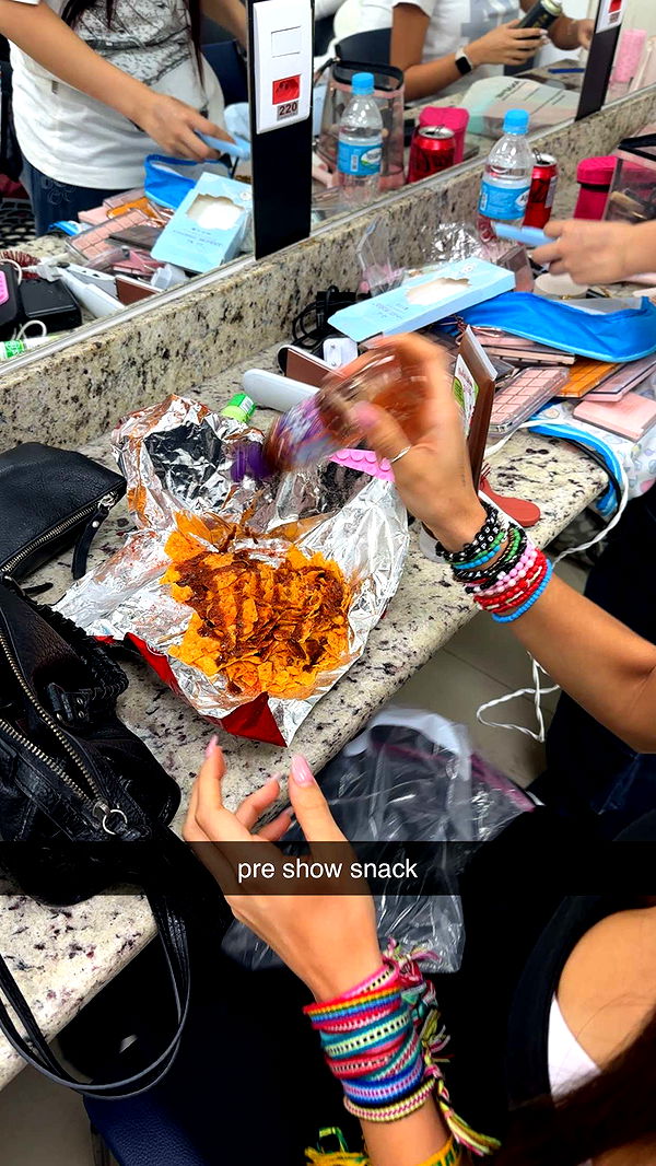 jaynagirl image ~ Altpins