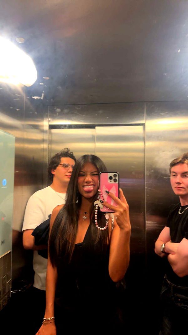 jaynagirl image ~ Altpins