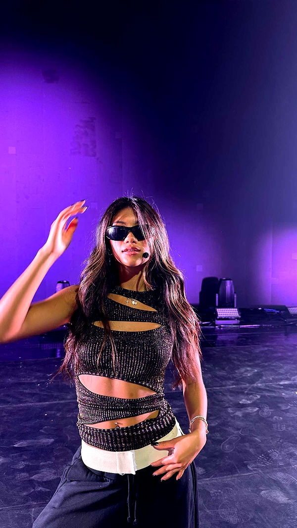 jaynagirl image ~ Altpins