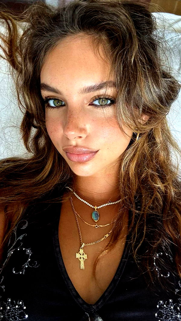 joell_perry image ~ Altpins