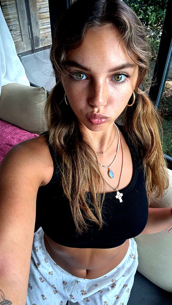 joell_perry image ~ Altpins