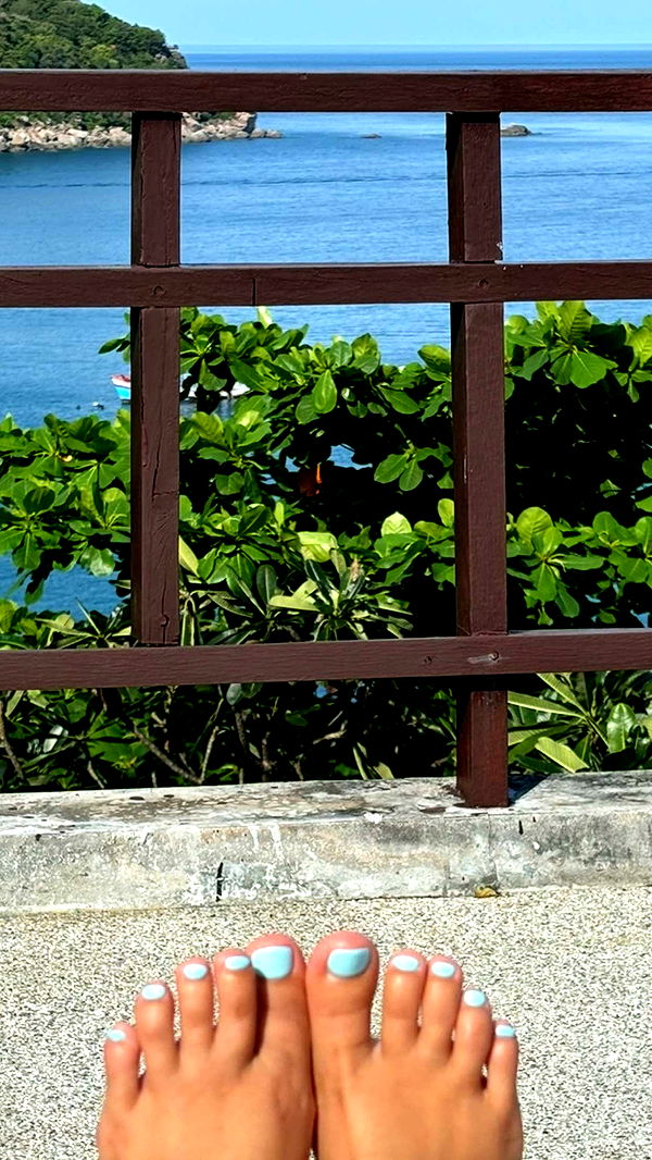 joell_perry image ~ Altpins