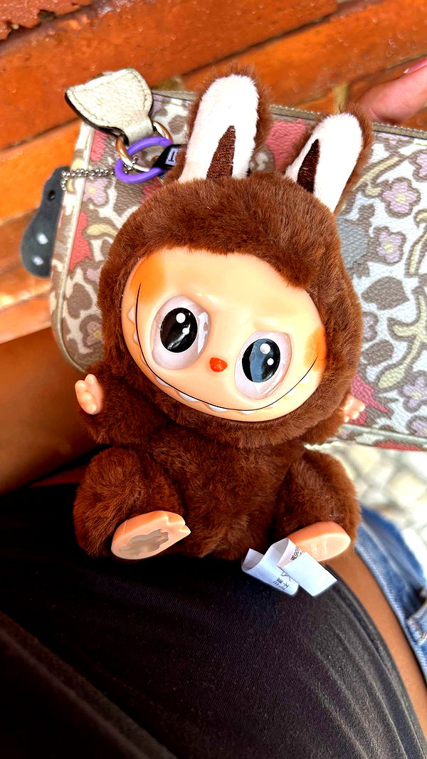 joell_perry image ~ Altpins