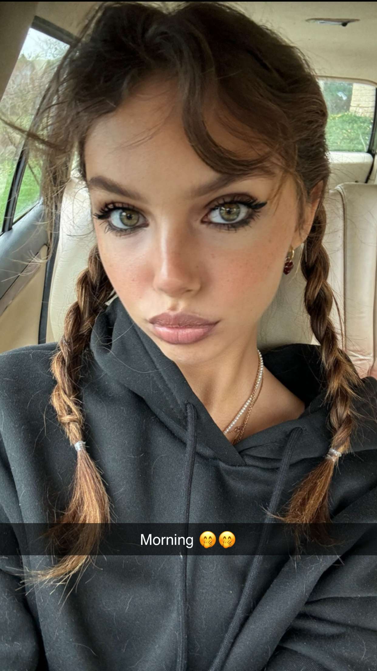 joell_perry snapchat image archive image