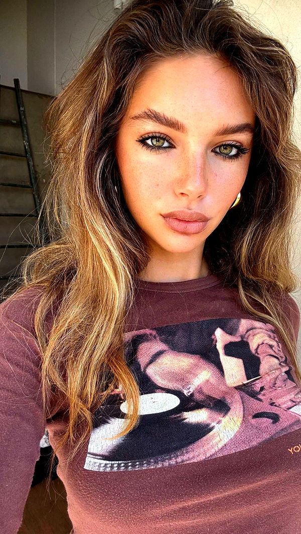 joell_perry image ~ Altpins