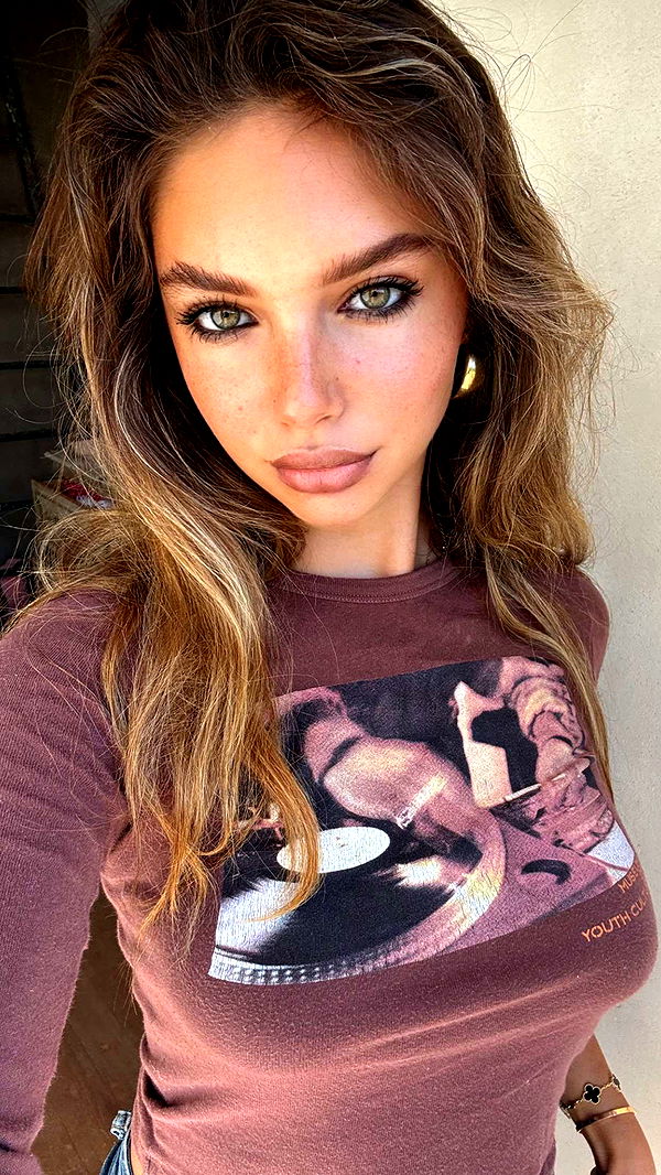 joell_perry image ~ Altpins