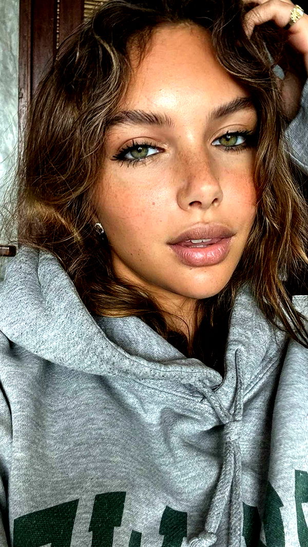 joell_perry image ~ Altpins