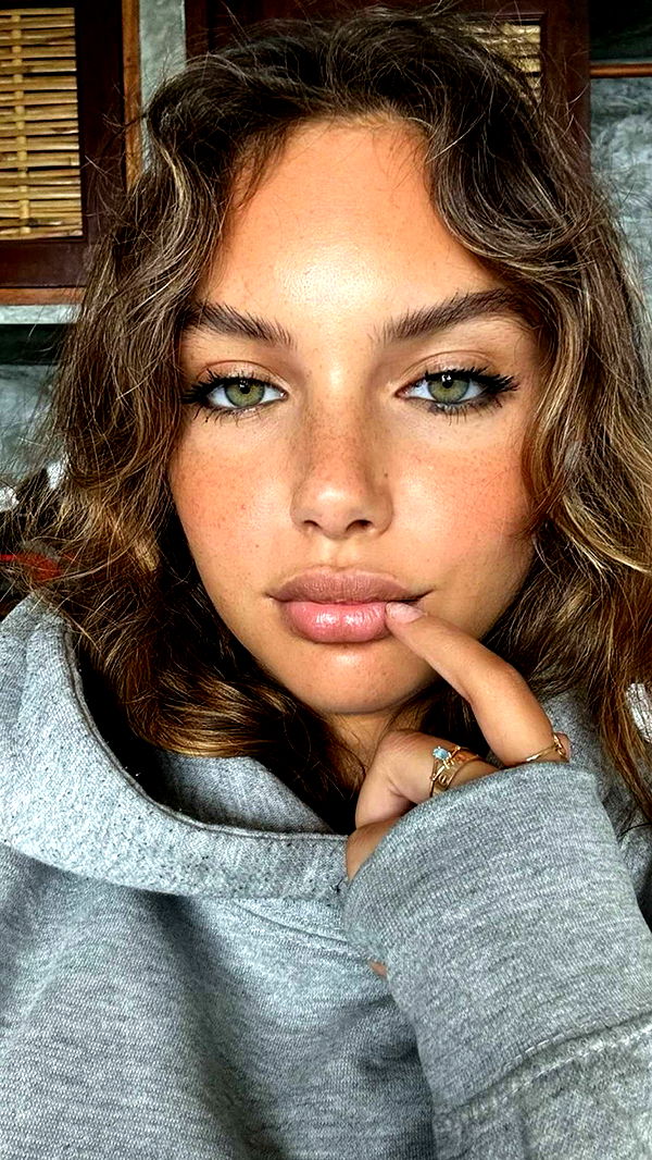 joell_perry image ~ Altpins