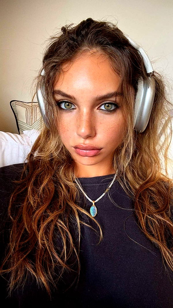 joell_perry image ~ Altpins