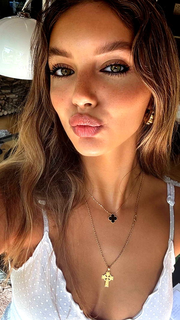 joell_perry image ~ Altpins