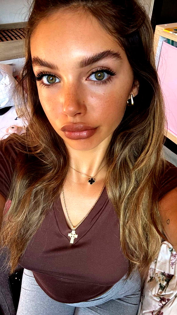 joell_perry snapchat image archive image