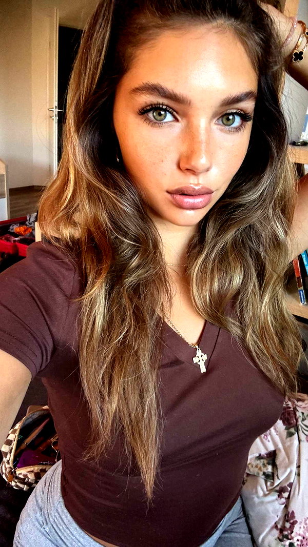 joell_perry snapchat image archive image