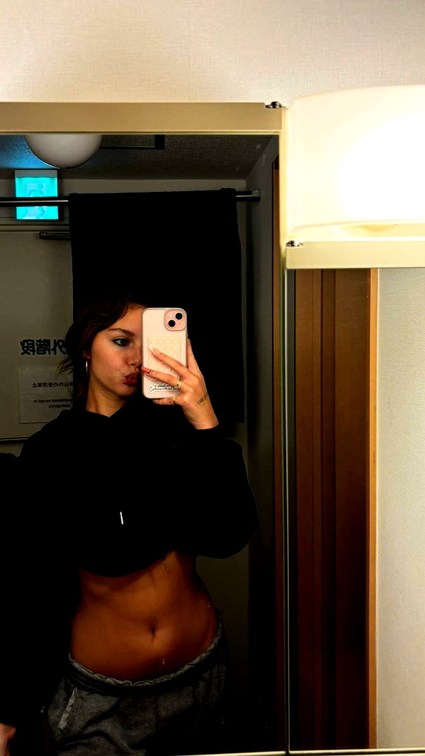joell_perry snapchat image archive image