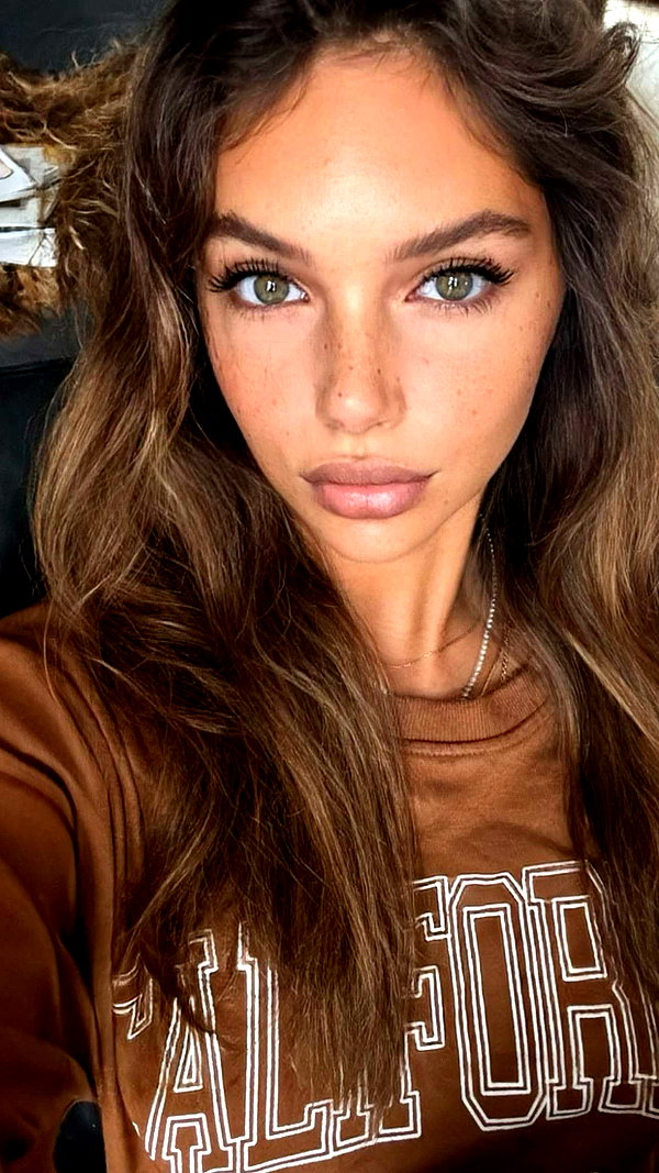 joell_perry snapchat image archive image