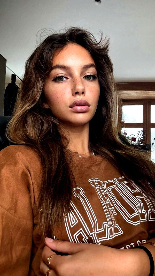 joell_perry snapchat image archive image