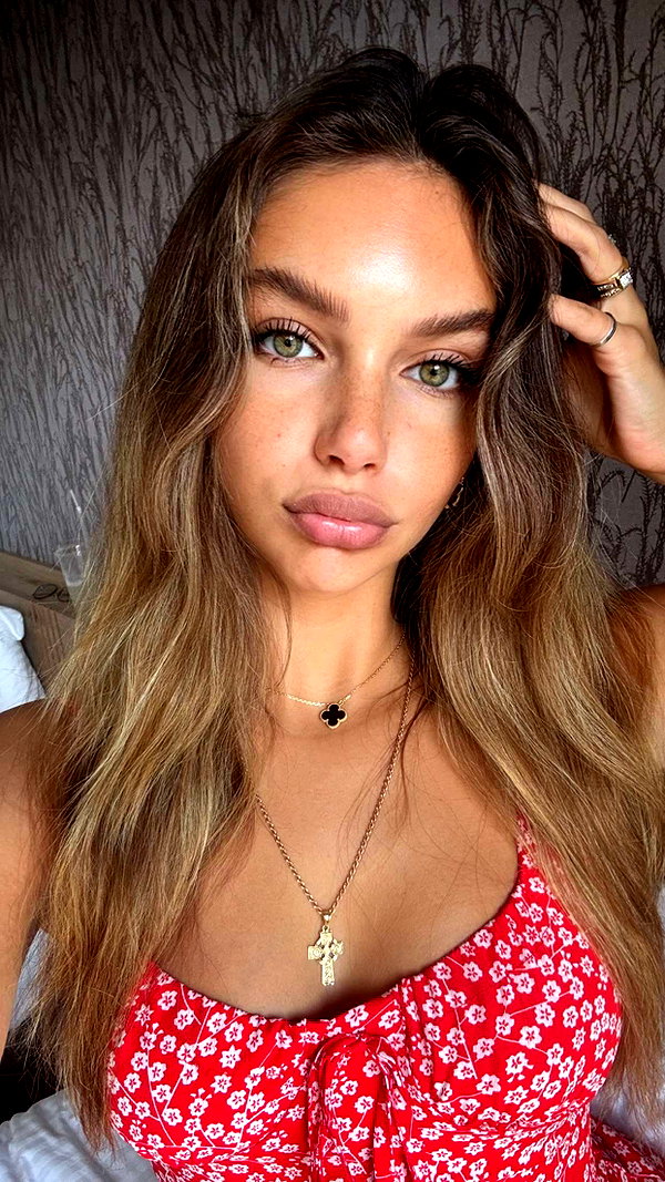 joell_perry snapchat image archive image