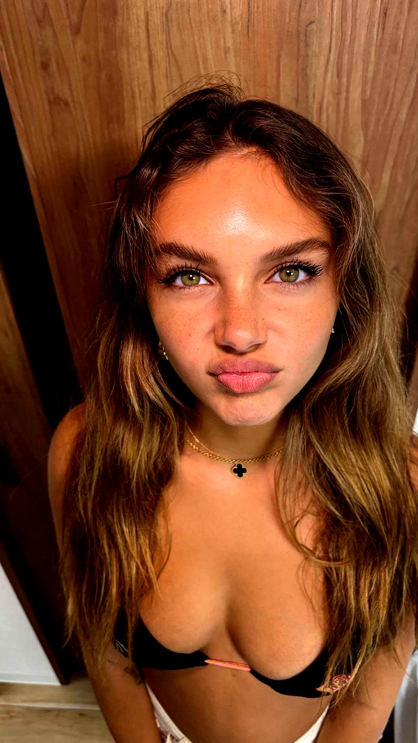 joell_perry snapchat image archive image