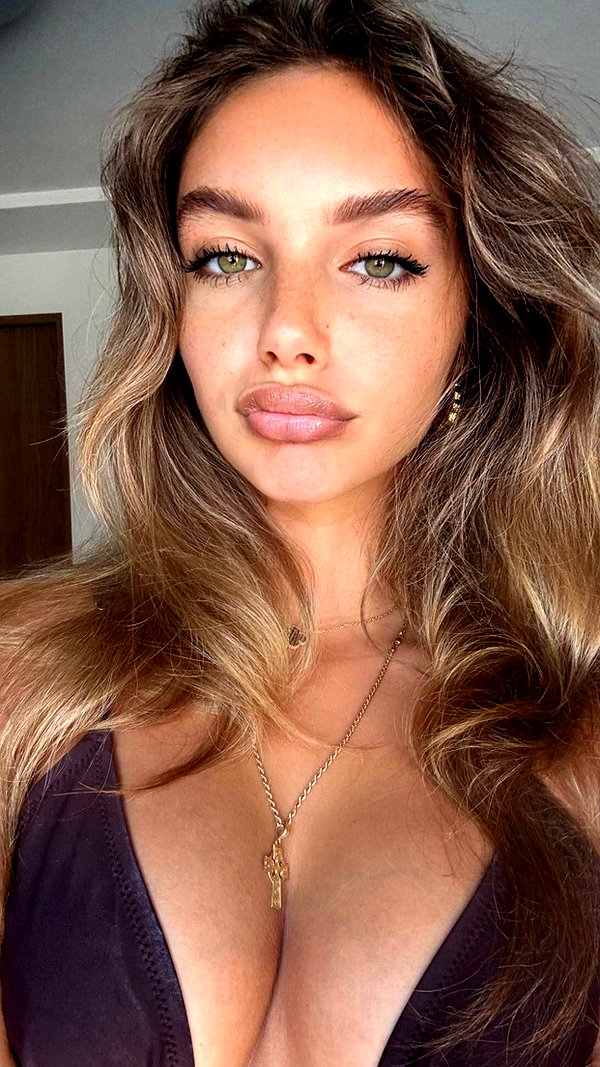 joell_perry snapchat image archive image