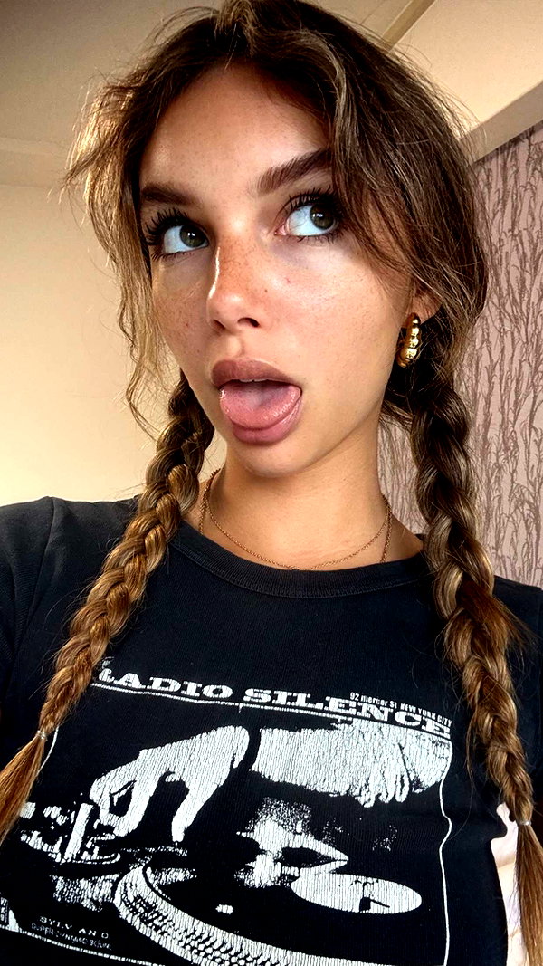 joell_perry snapchat image archive image