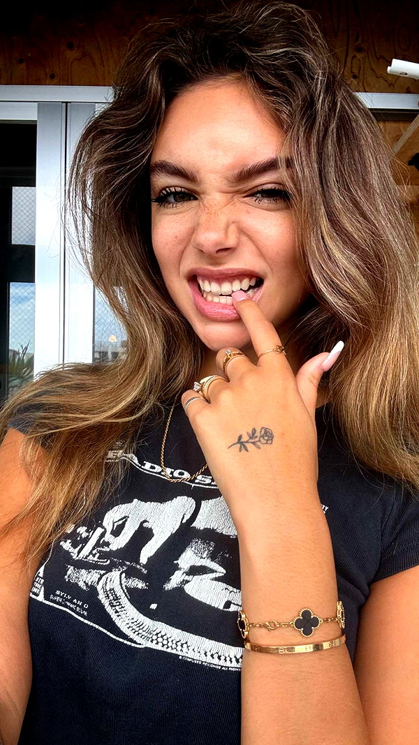 joell_perry snapchat image archive image