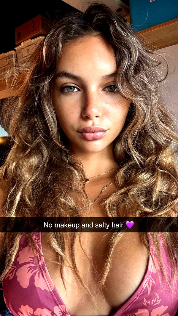 joell_perry snapchat image archive image