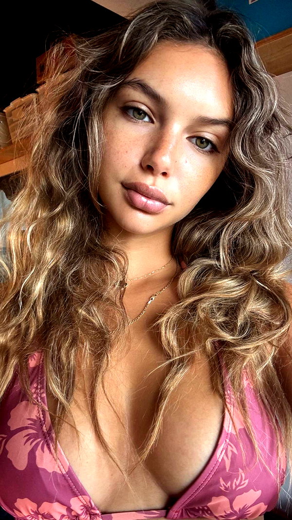 joell_perry snapchat image archive image