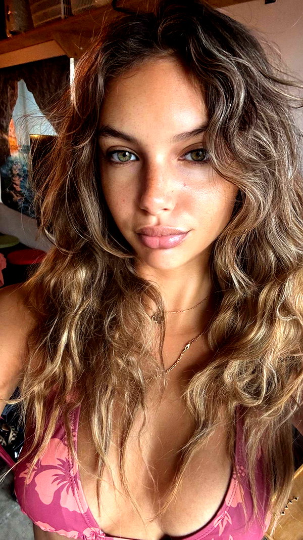 joell_perry snapchat image archive image